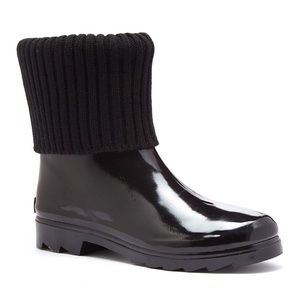 Short mock sock rain boots